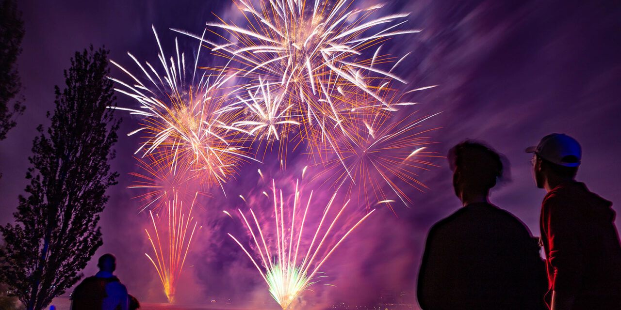 Help customers light it up this summer with must-have firework displays